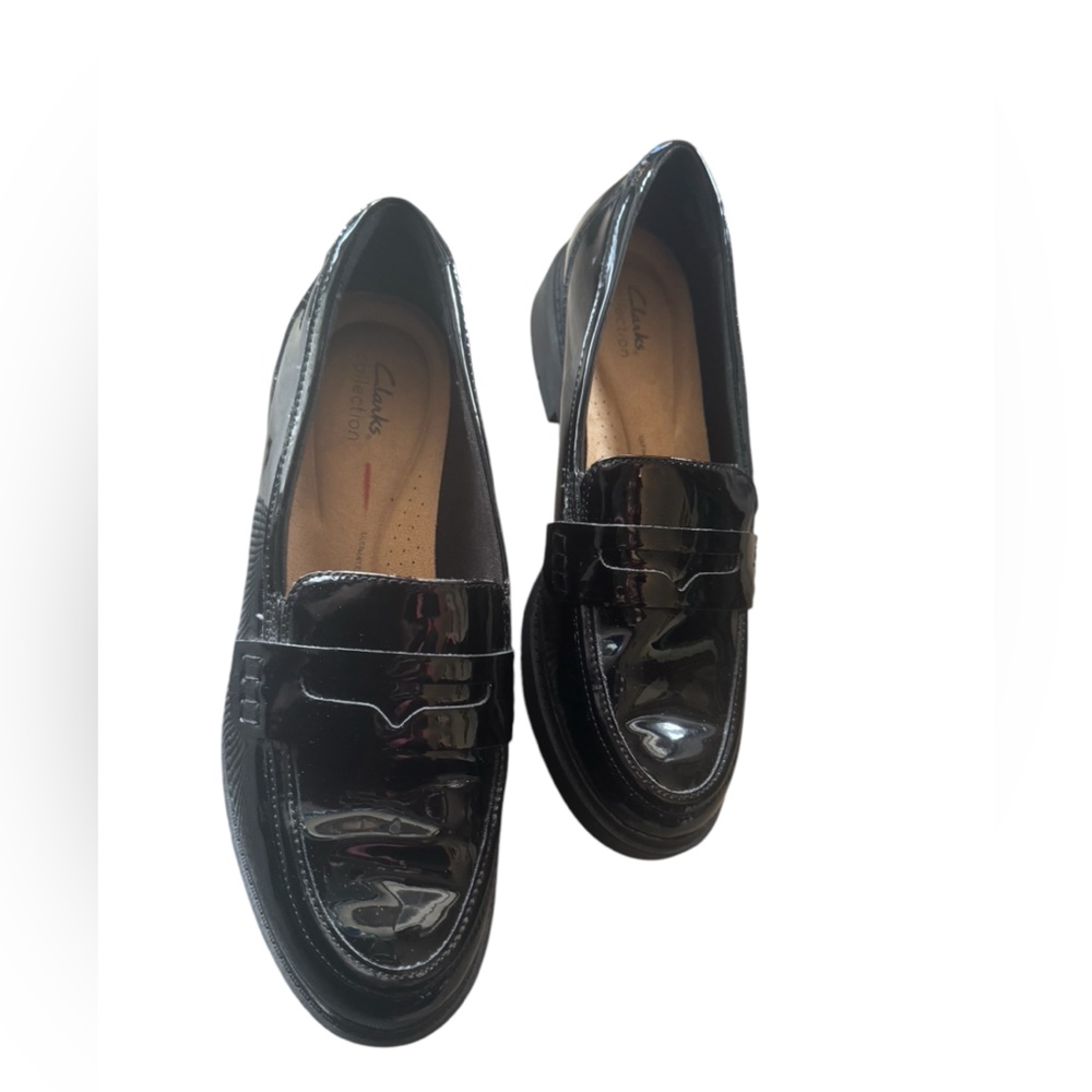 Clarks Women's Westlynn Ayla Round-Toe Penny Loafers - Picture 6 of 10